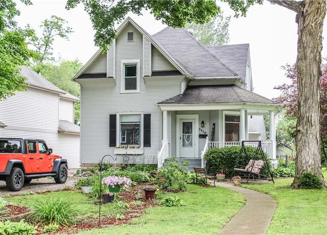Property at 3416 Western Ave, Mattoon, IL 61938, 3 beds, 1.5 baths