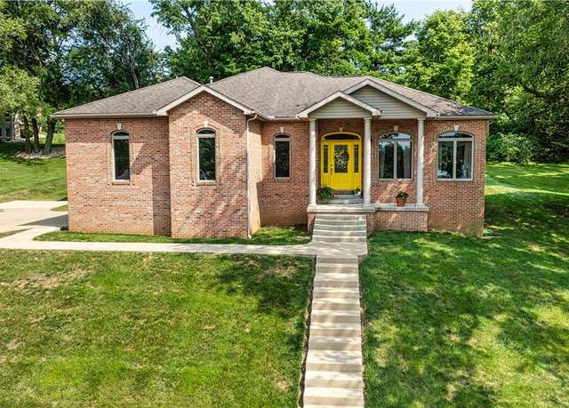 Property at 384 Greenway Ln, Decatur, IL 62521, 4 beds, 3.5 baths
