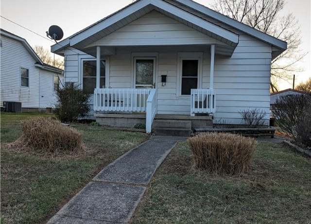 Property at 203 N Lafayette St, Newton, IL 62448, 2 beds, 1 bath