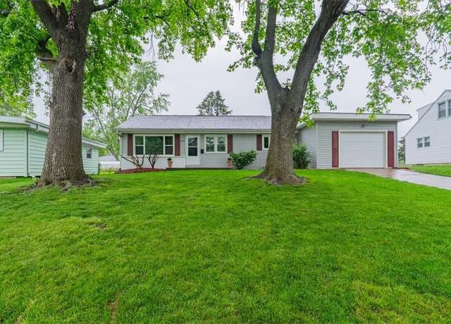 Property at 2284 Grandview Dr, Decatur, IL 62526, 4 beds, 2 baths