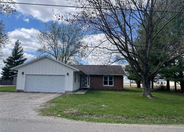Property at 718 S Iowa St, Ashmore, IL 61912, 3 beds, 2 baths
