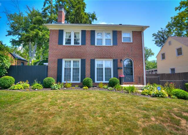 Property at 328 S Westlawn Ave, Decatur, IL 62522, 3 beds, 1.5 baths