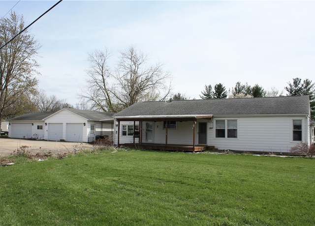 Property at 5615 Monarch Rd, Decatur, IL 62521, 3 beds, 1.5 baths