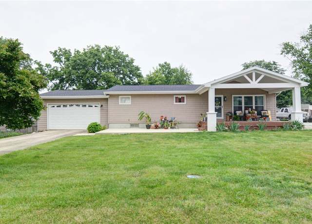 Property at 530 Sunset Dr, Mt. Zion, IL 62549, 3 beds, 2 baths