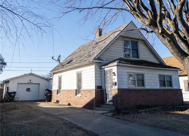 Property at 210 Cronkhite Ave, Danville, IL 61832, 3 beds, 1 bath