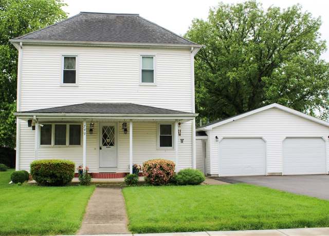 Property at 749 Louisa St, Illiopolis, IL 62539, 4 beds, 2.5 baths
