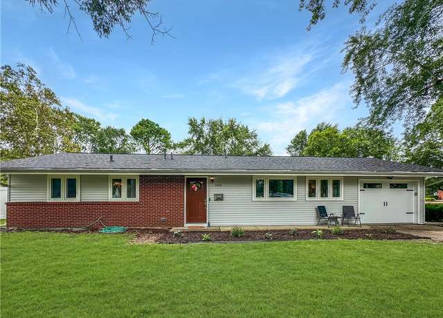Property at 3408 Willow Dr, Mattoon, IL 61938, 3 beds, 1 bath