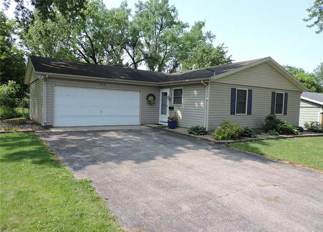 Property at 904 Blueridge Dr, Danville, IL 61832, 3 beds, 1 bath