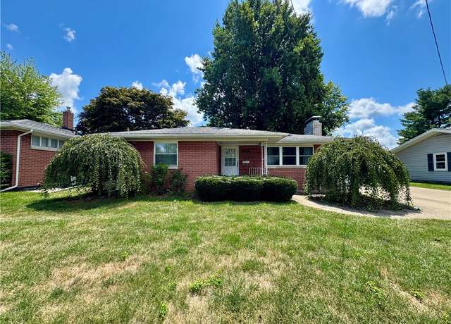 Property at 621 Dakota Ave, Mattoon, IL 61938, 2 beds, 1.5 baths