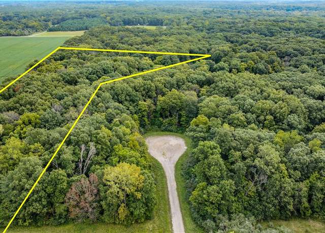 Property at Lot 3 Buxton Woods Dr, Charleston, IL 61920
