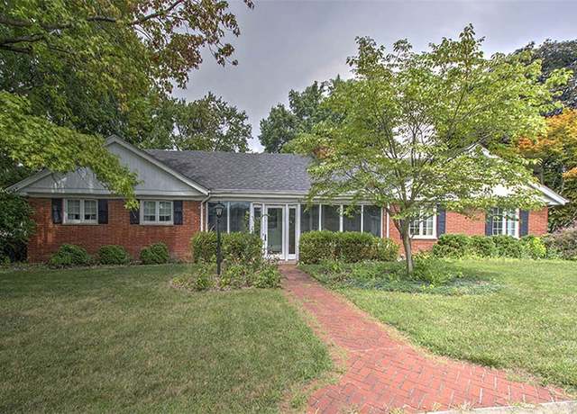 Property at 612 W Karen Dr, Decatur, IL 62526, 4 beds, 2.5 baths