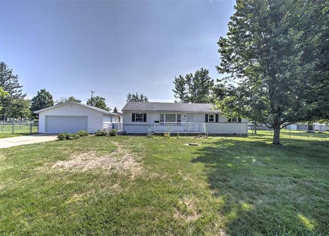 Property at 1928 S Westgate Dr, Decatur, IL 62521, 3 beds, 1 bath