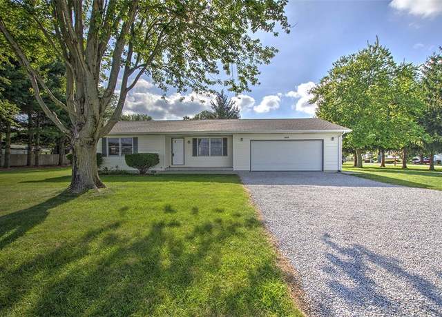 Property at 1215 S Airport Rd, Decatur, IL 62521, 2 beds, 1 bath