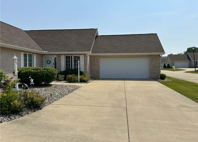 Property at 3121 Stoneridge Ct, Danville, IL 61832, 2 beds, 2 baths