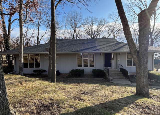 Property at 245 Silver Dr, Decatur, IL 62521, 4 beds, 3 baths