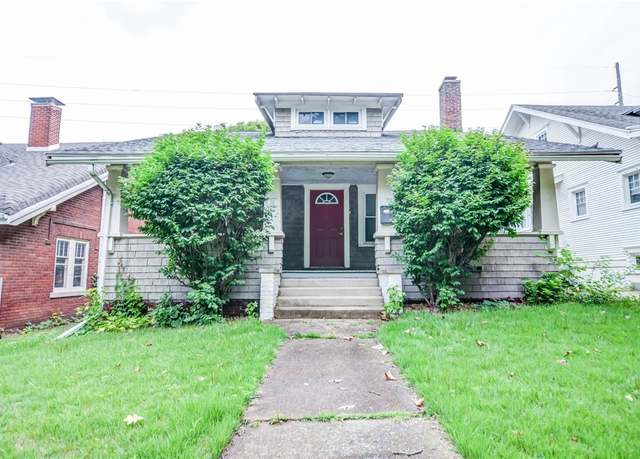 Property at 74 Fairview Pl, Decatur, IL 62522, 3 beds, 1 bath