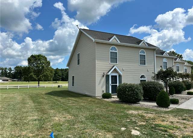 Property at 609 Beyers Lake Est, Pana, IL 62557, 2 beds, 2 baths