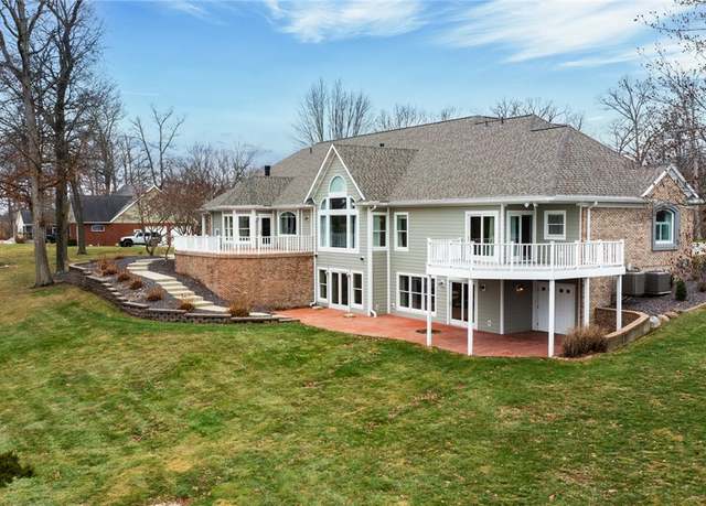 Property at 17212 Stonecreek Dr, Effingham, IL 62401, 5 beds, 4.5 baths