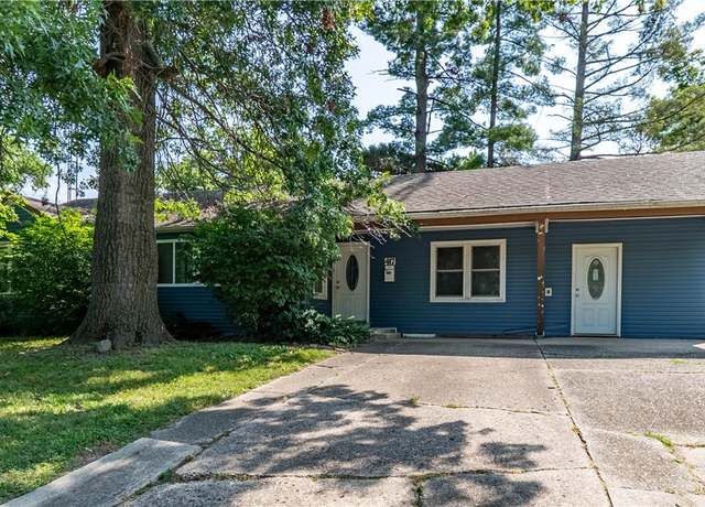 Property at 417 N Long St, Shelbyville, IL 62565, 3 beds, 2 baths