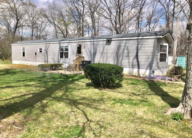 Property at 8726 E 1075th Ave, Effingham, IL 62401, 3 beds, 2 baths