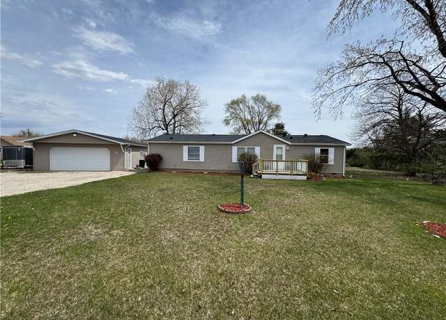 Property at 219 Autumn Dr, Oakwood, IL 61858, 4 beds, 2 baths