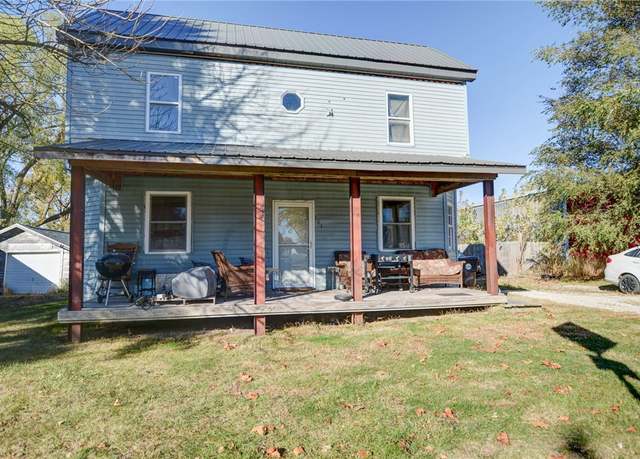 Property at 261 E 4th St, Latham, IL 62543, 4 beds, 1 bath