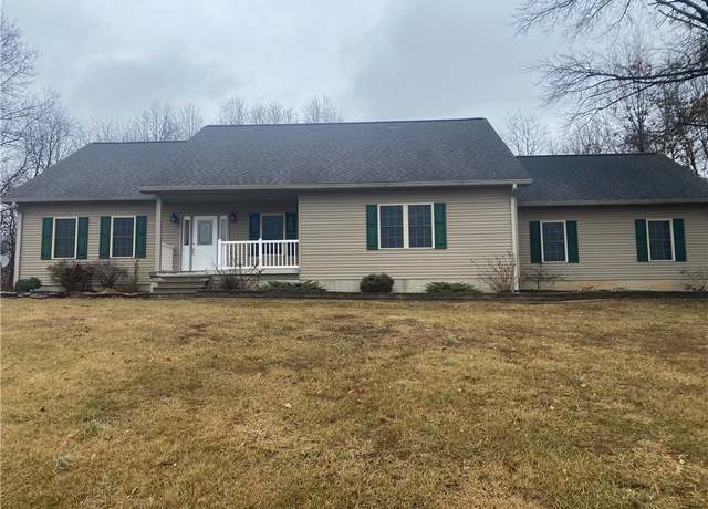Property at 13094 N 900 St, Newton, IL 62448, 3 beds, 3 baths