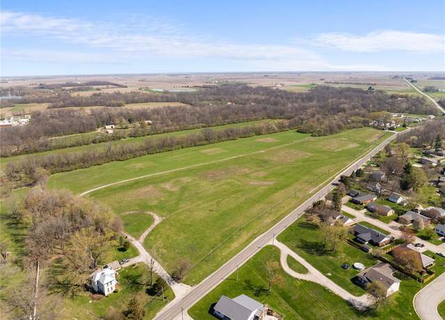 Property at Cr-2, Paris, IL 61944