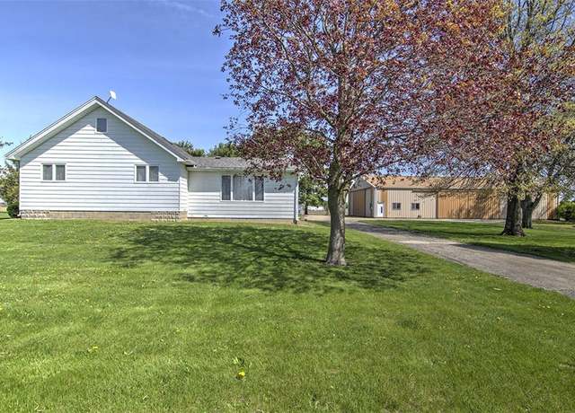 Property at 102 E 50 North Rd, Laplace, IL 61936, 3 beds, 2 baths