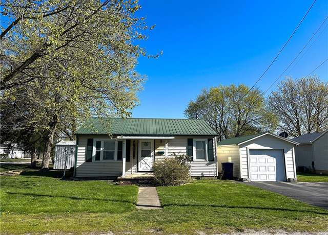 Property at 111 W Garfield St, Paris, IL 61944, 1 bed, 1 bath