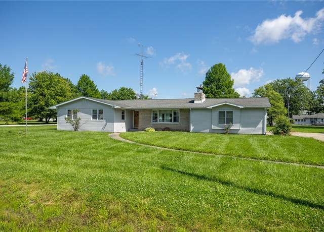 Property at 300 Olive St, Watson, IL 62473, 3 beds, 2 baths