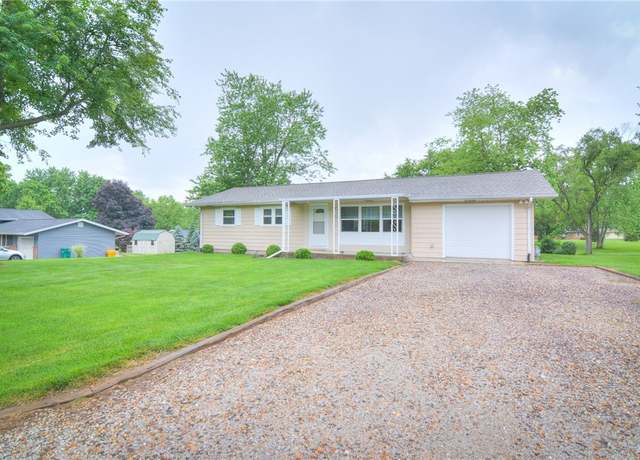 Property at 7 Mcdonald Ave, Forsyth, IL 62535, 3 beds, 1 bath