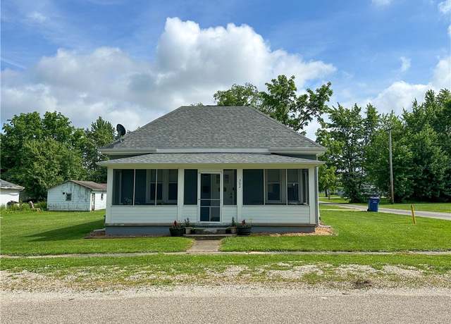 Property at 302 E Van Buren St, Paris, IL 61944, 2 beds, 1.5 baths