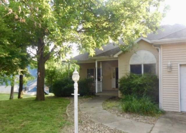 Property at 5547 Ryan Dr, Oreana, IL 62554, 3 beds, 3 baths