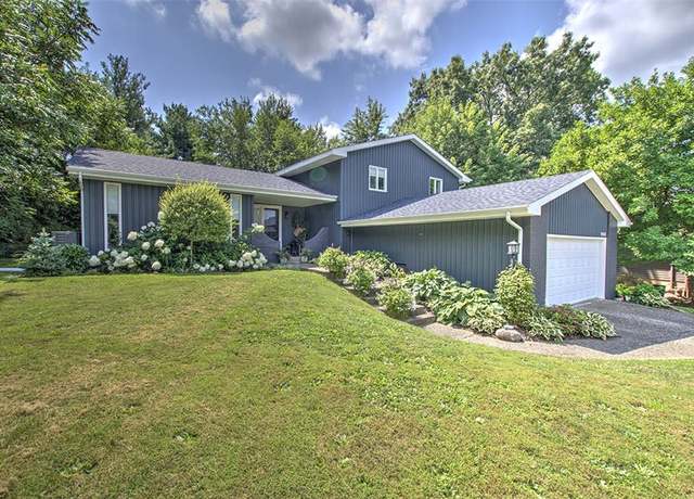 Property at 988 W Karen Dr, Decatur, IL 62526, 4 beds, 3 baths
