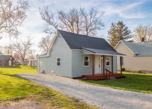 Property at 10 Ash St, Danville, IL 61832, 2 beds, 1 bath