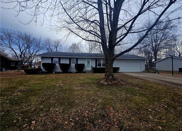 Property at 124 Donoho Dr, Salem, IL 62881, 3 beds, 1.5 baths