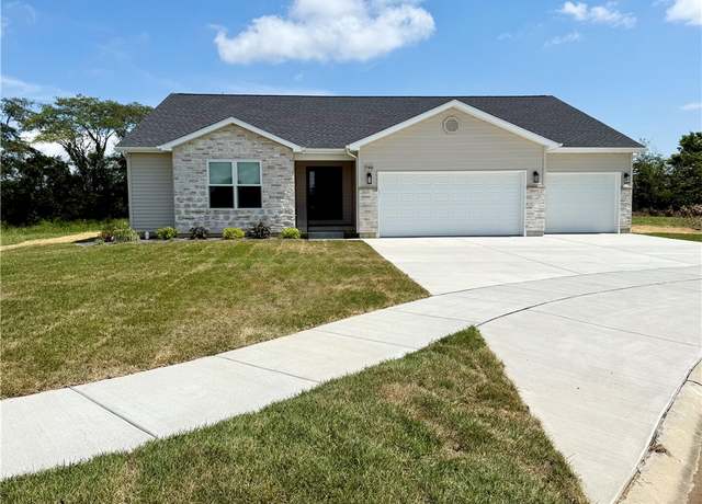 Property at 790 Emerald Ave, Mt Zion, IL 62549, 3 beds, 3.5 baths