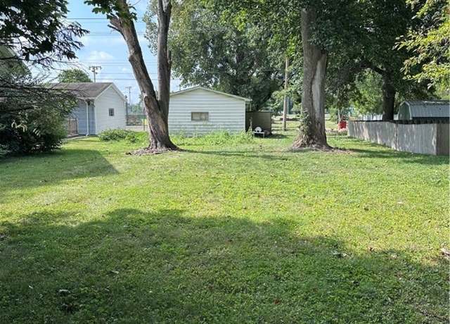 Property at 1305 Marshall Ave, Mattoon, IL 61938