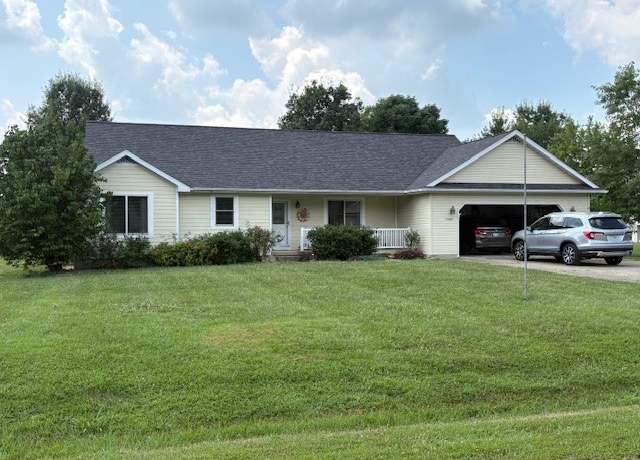 Property at 14169 E Dutch Ln, Effingham, IL 62401, 4 beds, 3 baths