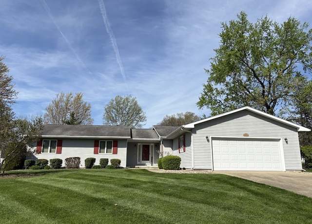 Property at 1922 Ashby Dr, Charleston, IL 61920, 3 beds, 2 baths
