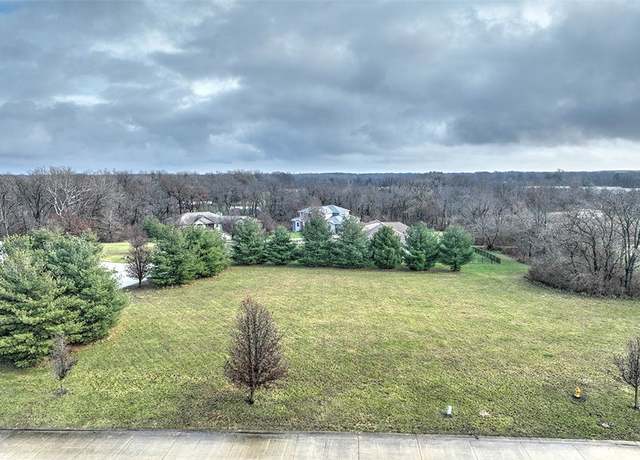 Property at 2110 Buckhead Ln, Decatur, IL 62521