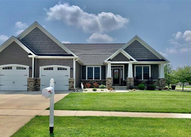 Property at 1685 Hunters Pointe Ct, Mt. Zion, IL 62549, 5 beds, 3.5 baths