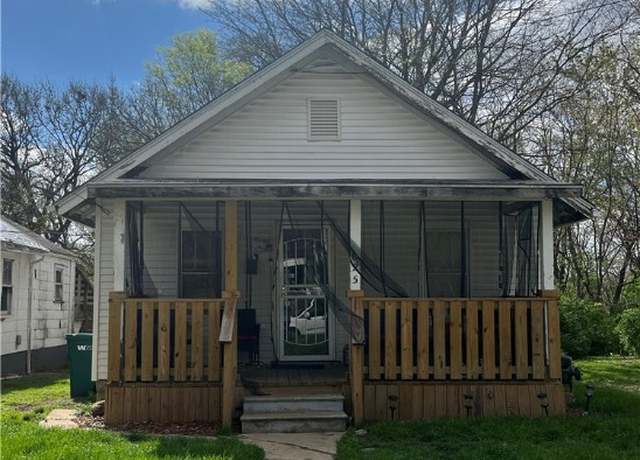 Property at 625 S Jackson St, Decatur, IL 62521, 3 beds, 1 bath