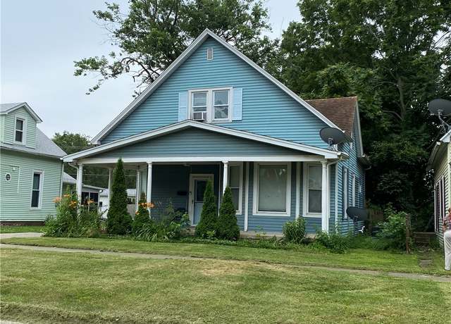 Property at 1105 Edgar Ave, Mattoon, IL 61938, 3 beds, 2 baths
