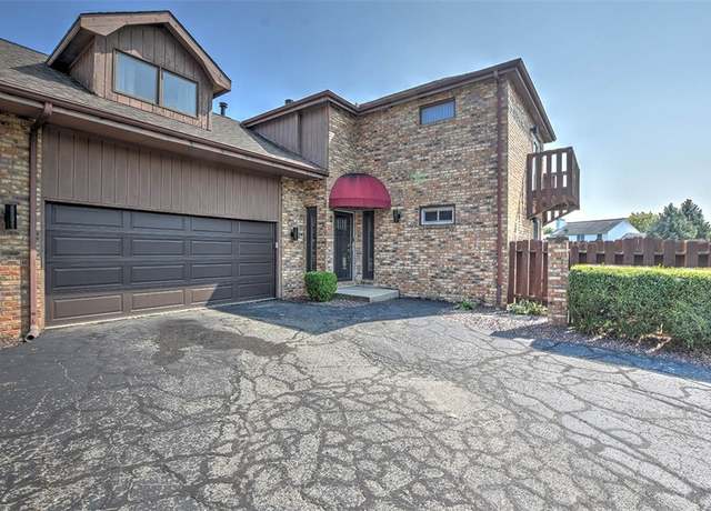 Property at 5 Tyne Ct Unit 2 CT, Bloomington, IL 61704, 3 beds, 2.5 baths