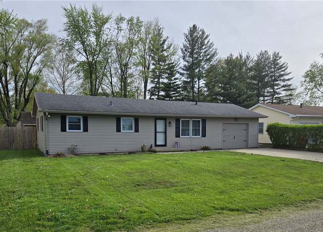 Property at 7 Lane Dr, Bethany, IL 61914, 3 beds, 1 bath
