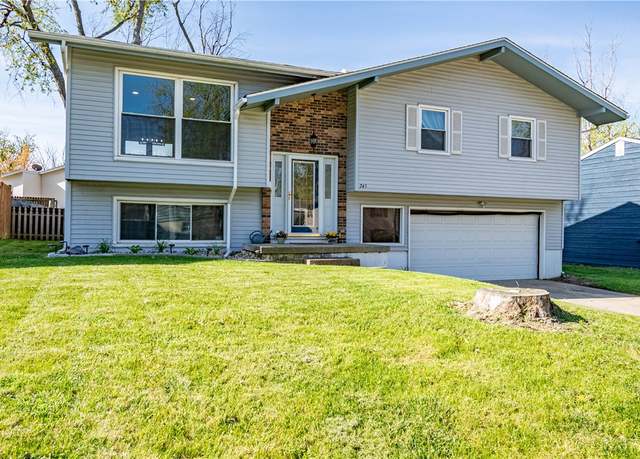 Property at 245 Dover Dr, Decatur, IL 62521, 4 beds, 3 baths