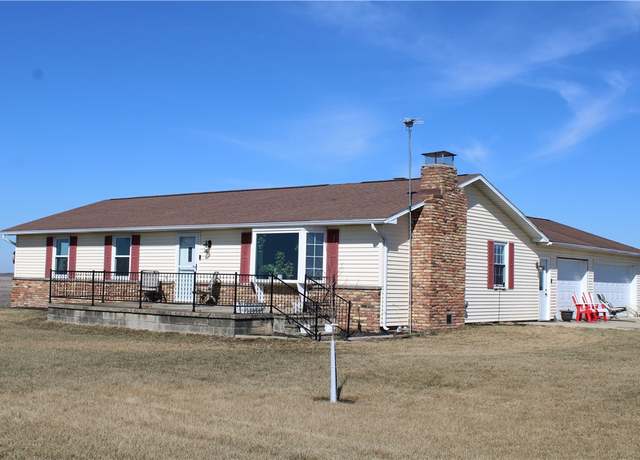 Property at 1529 E 2300 North Rd, Findlay, IL 62534, 3 beds, 2 baths