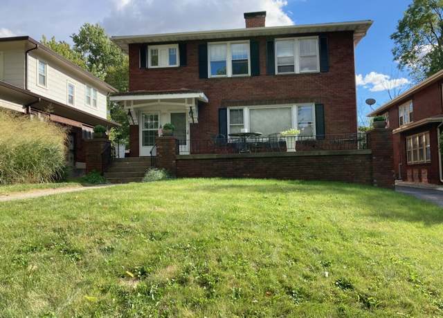 Property at 1527 W Macon St, Decatur, IL 62522, 5 beds, 2 baths